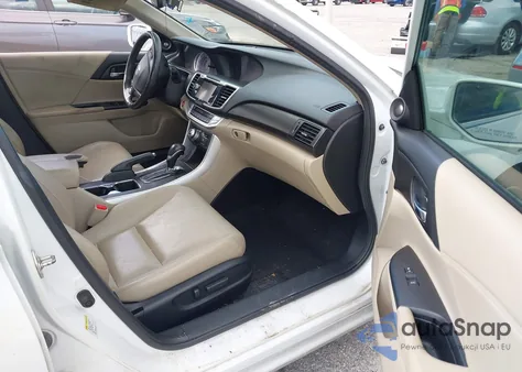 2015 Honda Accord Ex-L V-6 z USA, uszkodzony, nr VIN 1HGCR3F86FA008710